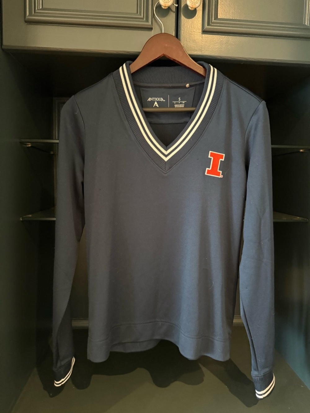 Antigua Illinois Navy V-Neck Pullover